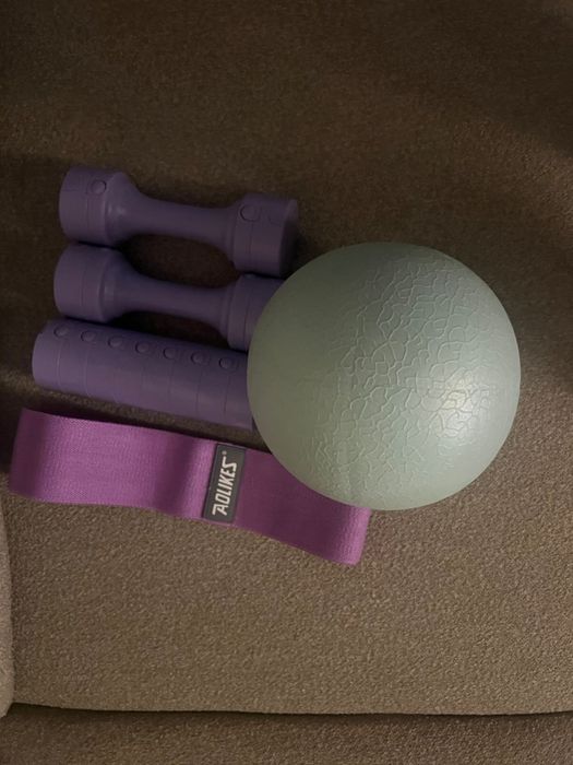 Инвентарь для йоги