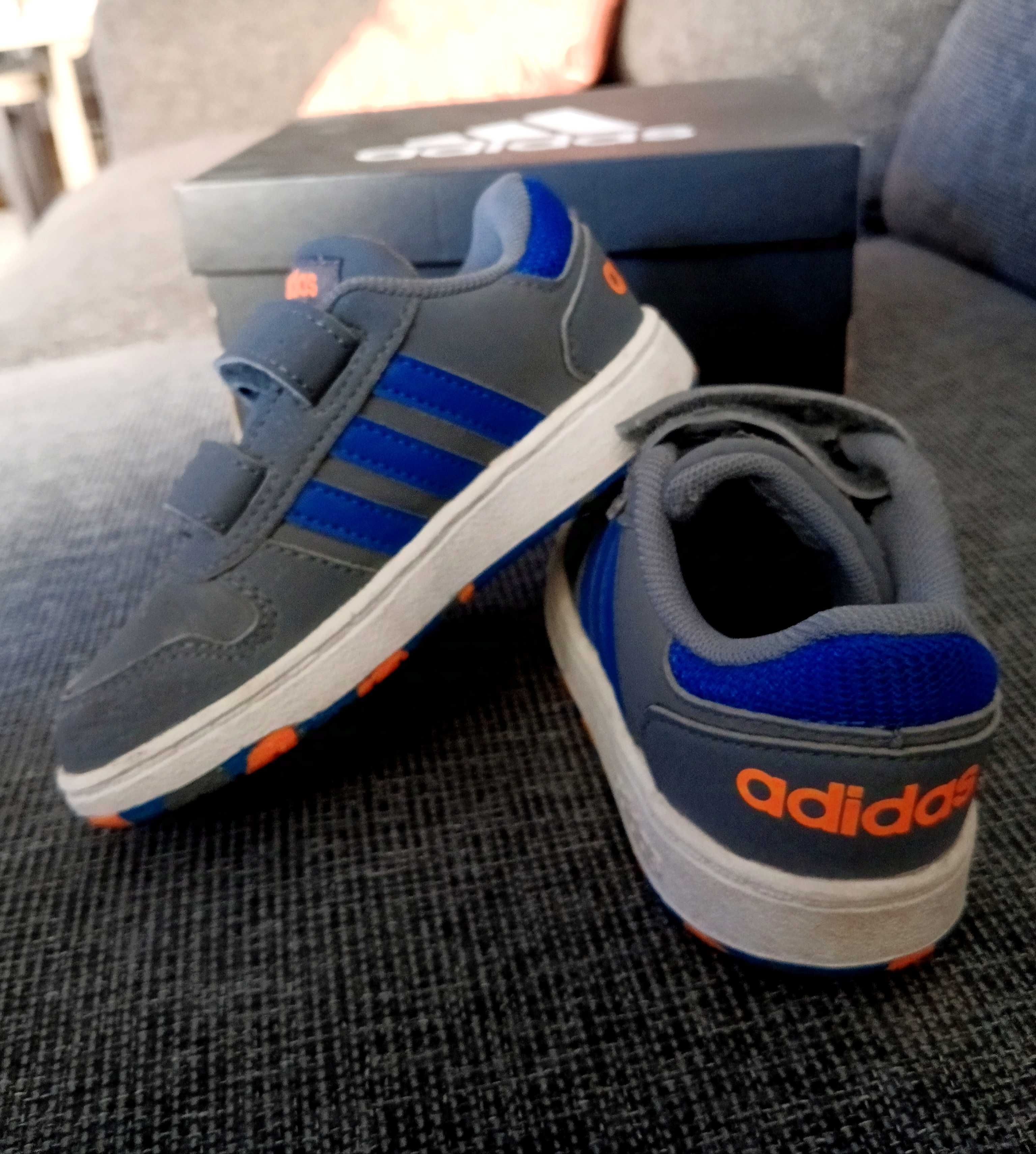 Детски маратонки Adidas Hoops, р. 25