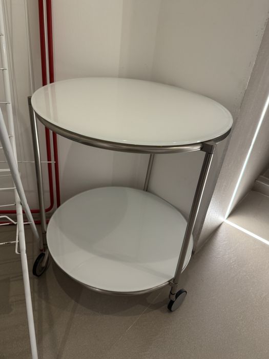 Бар масичка на колела Ikea