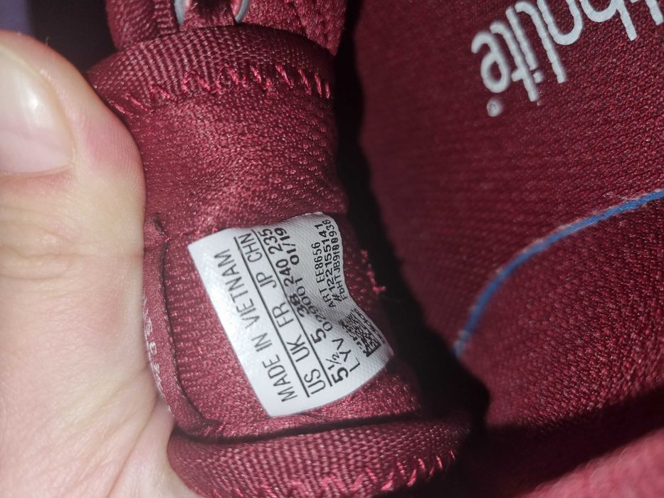 Дамски Adidas Обувки.