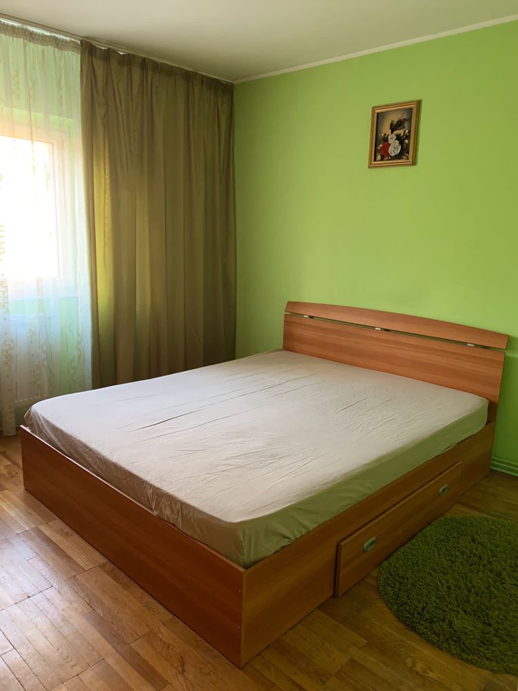 Vand apartament in zona centrala