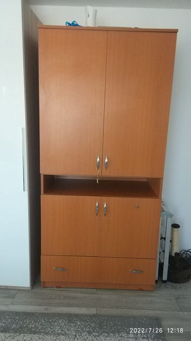 Dulap 2 usi ,detalii in poze