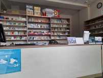 set mobilier pentru farmacie sau butic