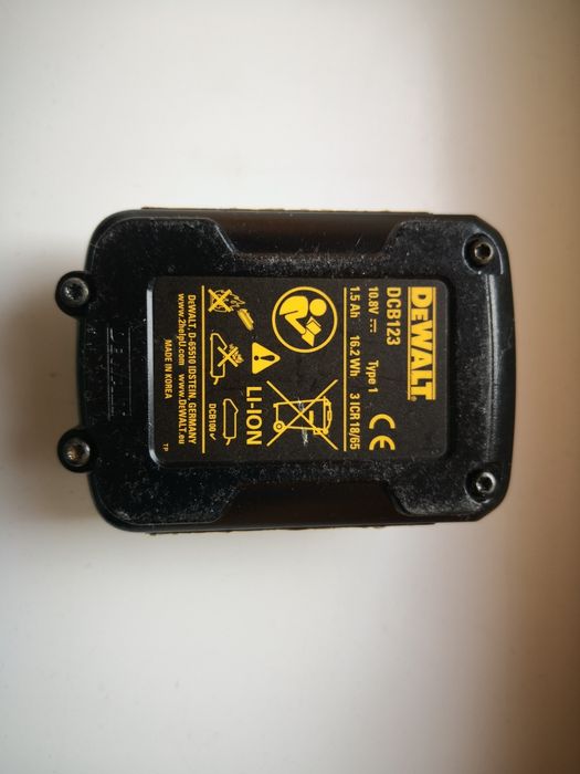 Baterie Acumulator Dewalt 10. 8v 2.6 Amperi