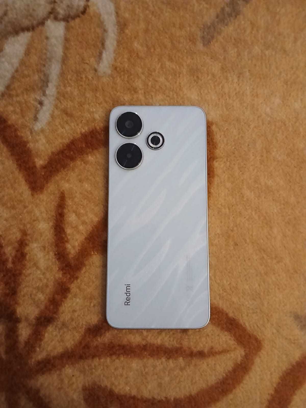 Vând Xiaomi redmi 13 urgent