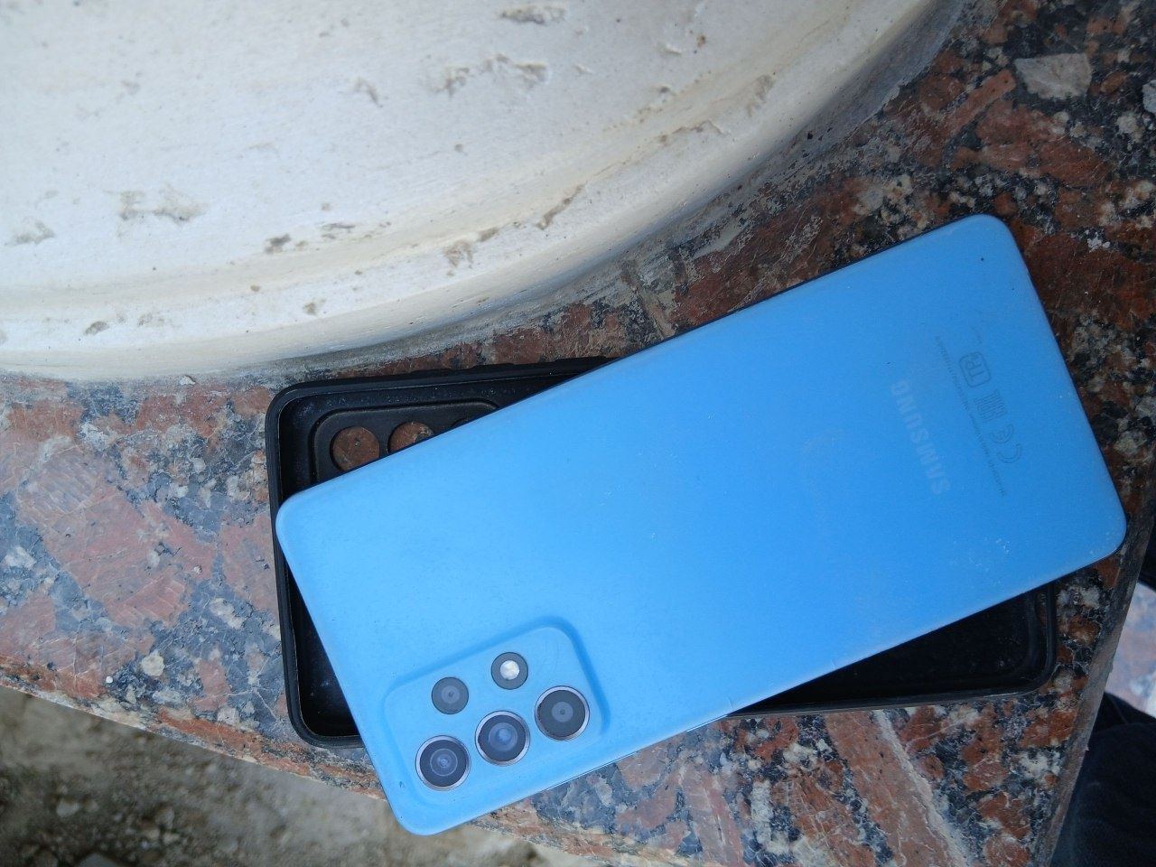 Samsung A 52  holati ideal