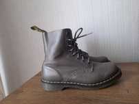 Dr martens дамски обувки 39 номер.