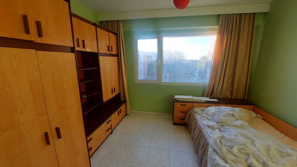 Тристаен апартамент за продажба в кв. Орфей - гр. Хасково