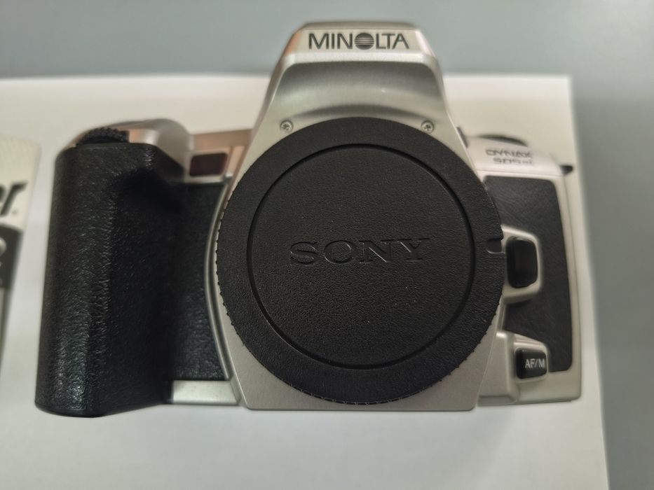 Aparat foto Minolta Dynax 505si cu set baterii