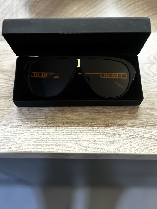 Слънчеви очила Iceberg