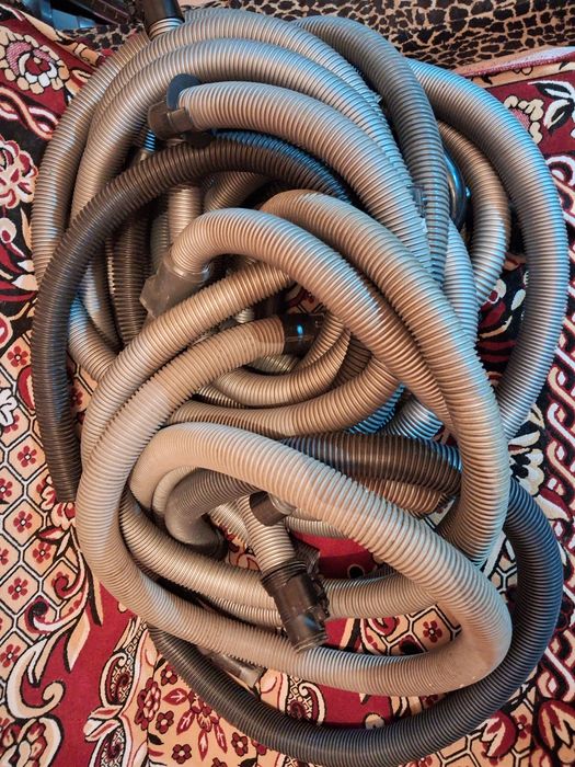 Продам шланги от пылесоса.