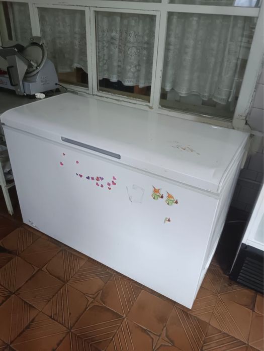 Продаются морозильники оба в хорошем рабочем состояний