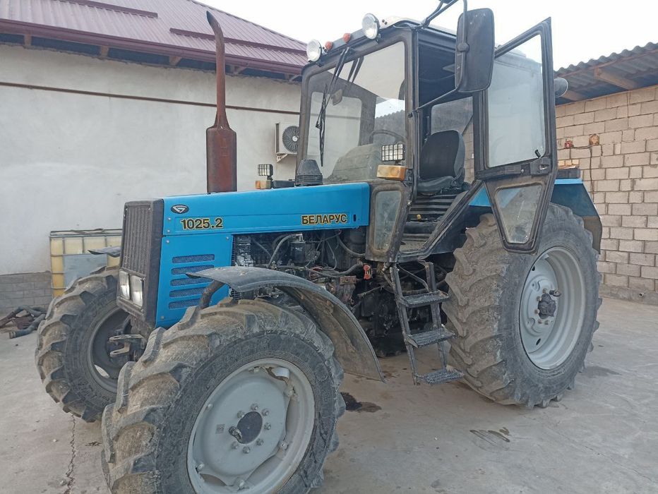 Belarus 1025 2 traktori sotilad 2021