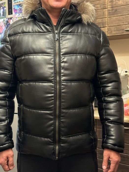 Продам куртку в хорошем состоянии