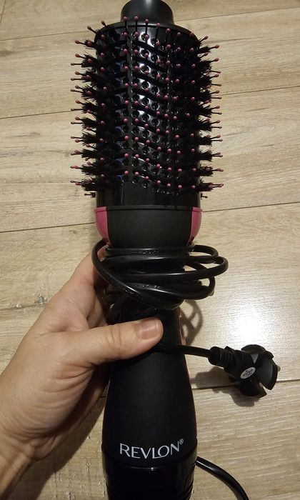 Perie electrica Revlon