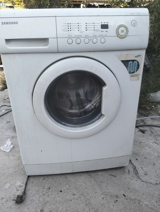 Продам срочно стиральную машину