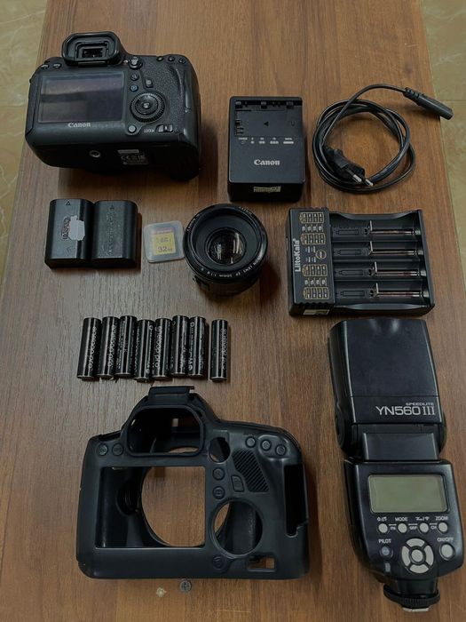 Canon EOS 6D + объектив+вспышка+комплект