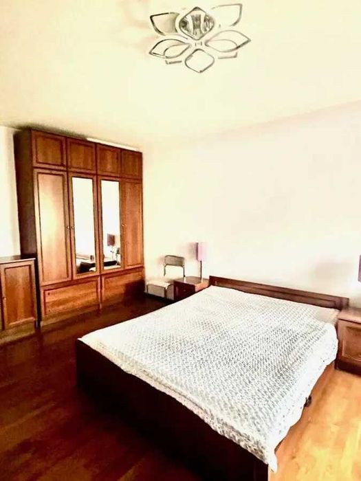 Дава се под наем Двустаен апартамент в София, Зона Б-18 - 70 кв.м за 459 € - Снимка #2