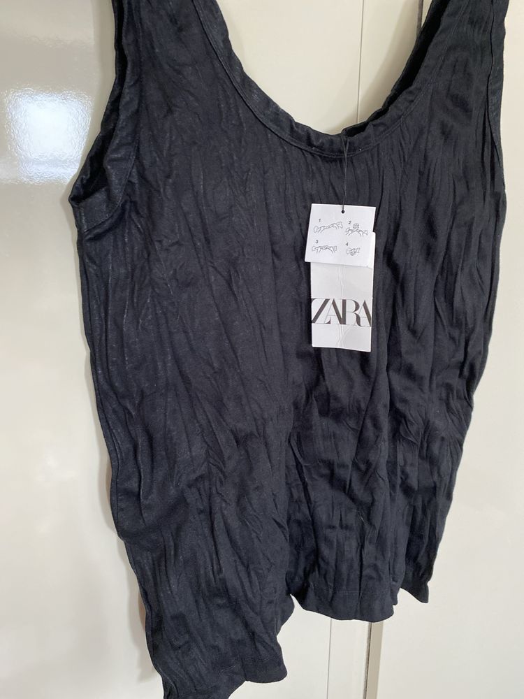 Сет Zara, топ и панталон .Размер М, но по-скоро е Л