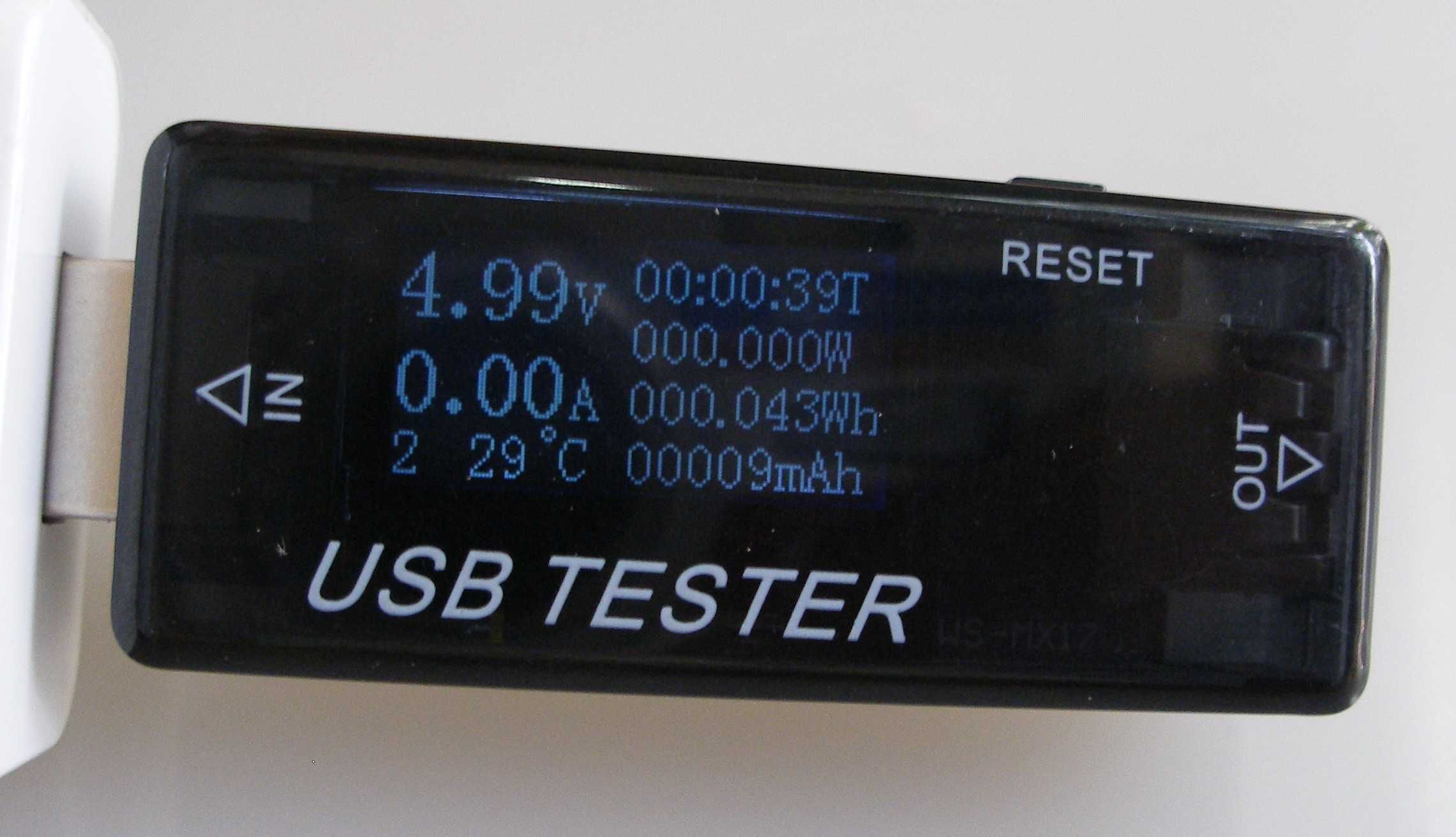 USB тестер за проверка на зарядни устройства и USB портове