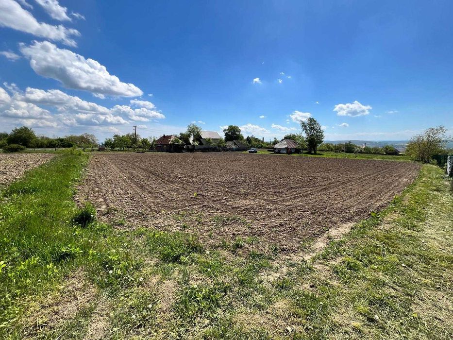 Vand teren intravilan 3300 mp zona Ionaseni