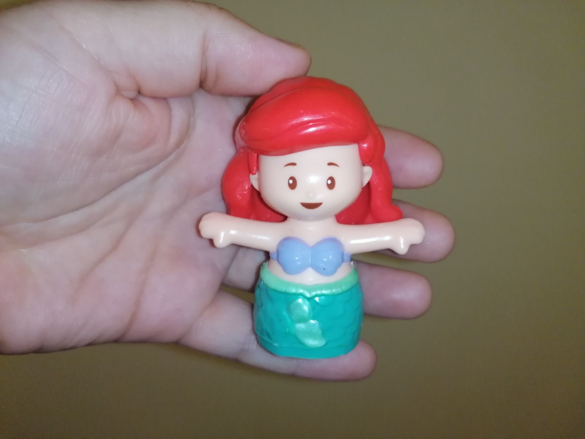 Figurine prințese Little People /Ariel, Tiana, Cenușăreasa