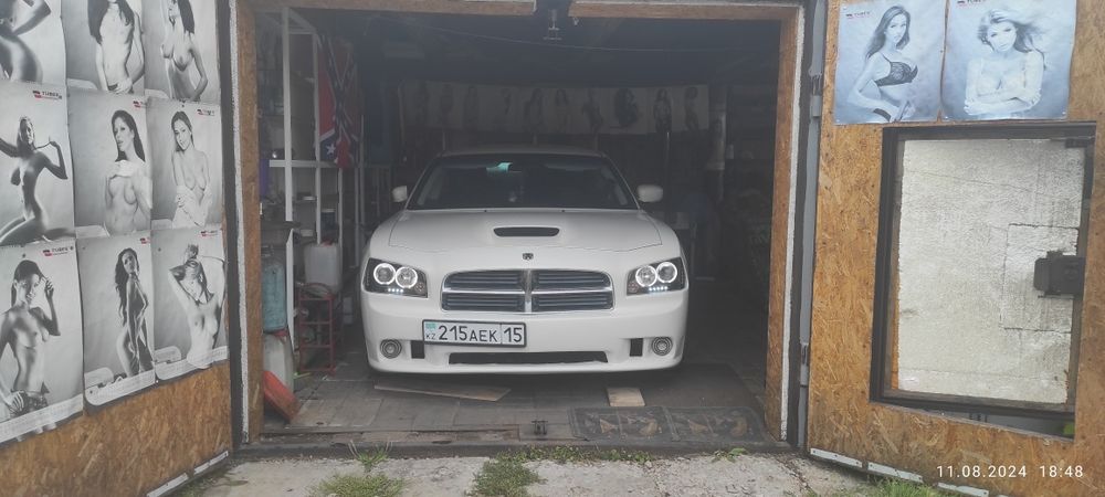 Продам автомобиль Чаржер