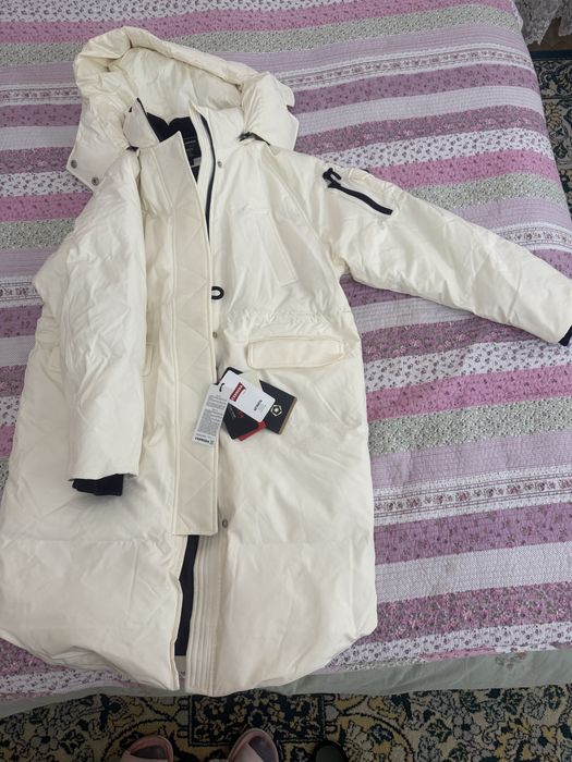 Куртка новая цвет айвори