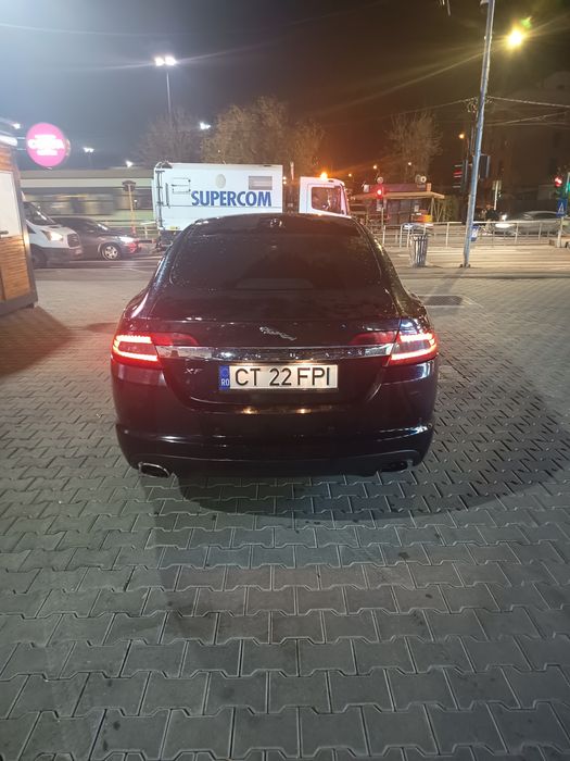 Vând urgent jaguar xf 2010