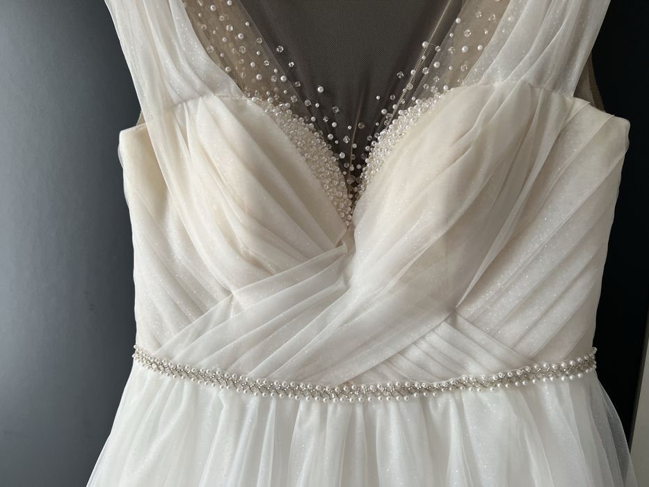 Vand rochie de mireasa