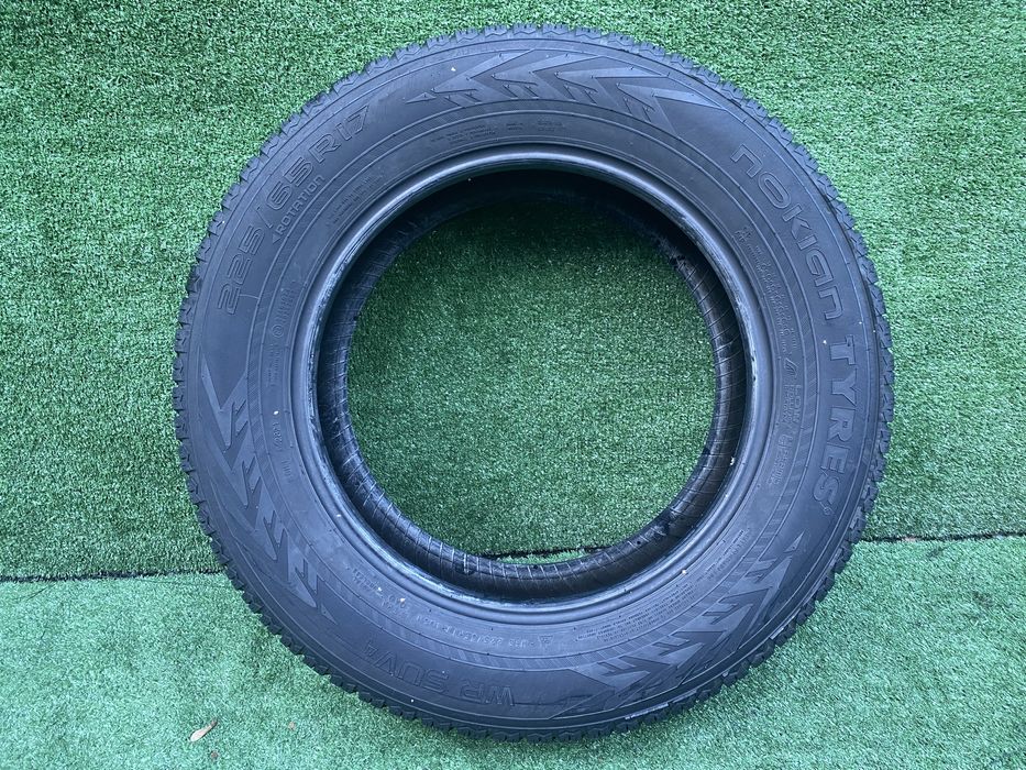 Set 4 anvelope iarna Nokian WR SUV 4 225 65 R17 106H Dot 2821 5,4mm