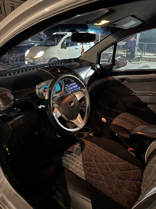 Spark 2019 M/T метан бор Сотилади