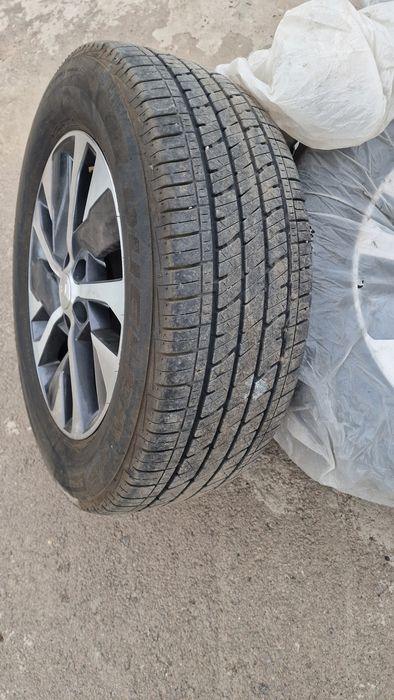Продам летние шины Bridgstone  с дисками 18R