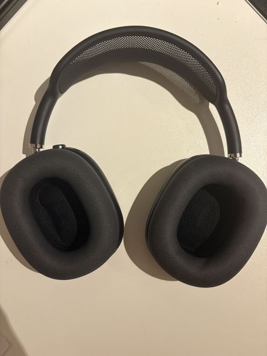 AirPods Max – ca si noi, folosite foarte puțin!