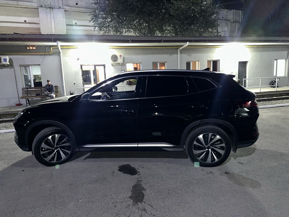 Byd champion 605km