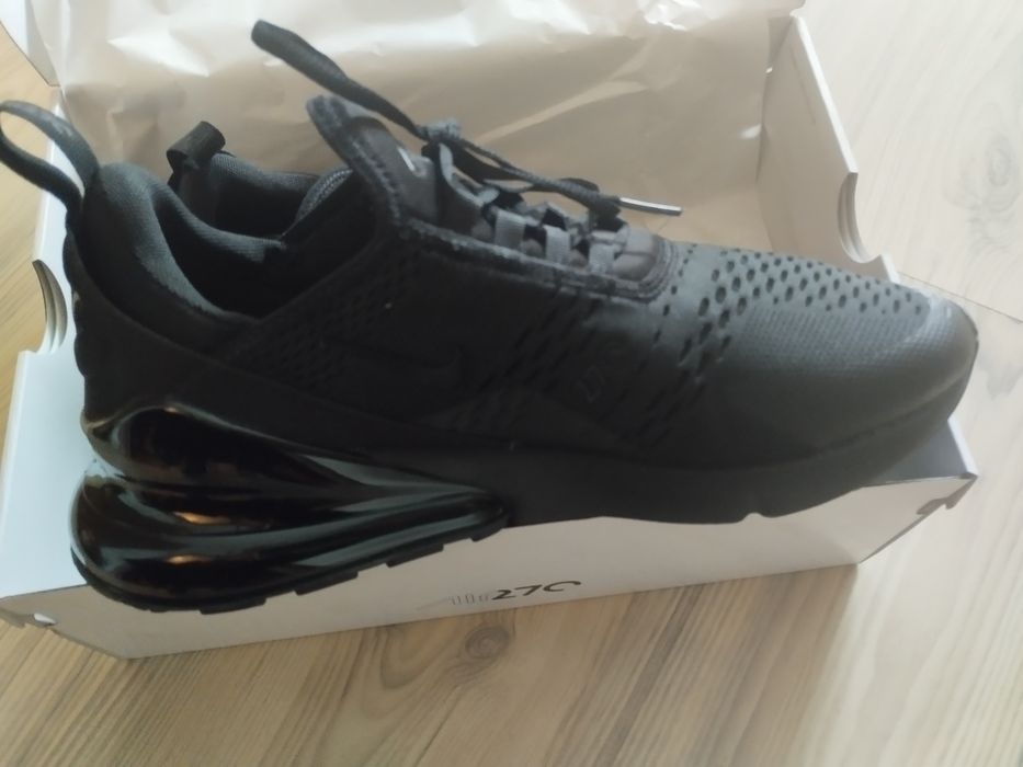 Nike Air Max 270