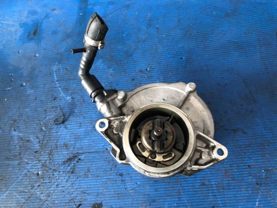 pompa vacuum 3.0 tdi bug audi q7  audi a4 b7  audi a6 c6  audi a8