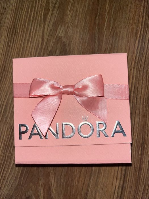 Colier Pandora original – Sparkling Square Blue Halo