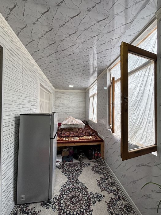 квартира 2/2  2 етаж 2 хонали ремоти билан