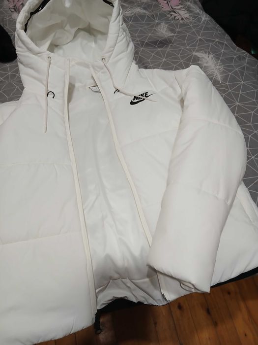 Nike  зимно дамско яке със качулка