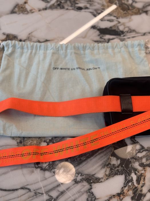 Чантата за кръста Off-white c/o Virgil Abloh Belt Bag