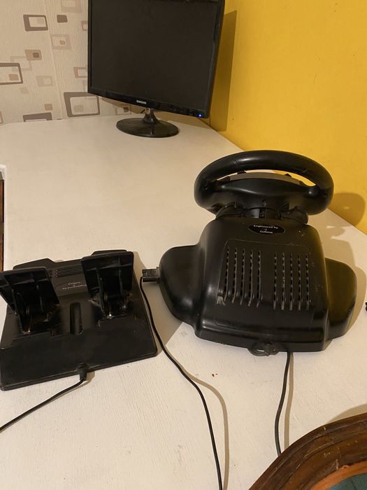 Volan si pedale playstation