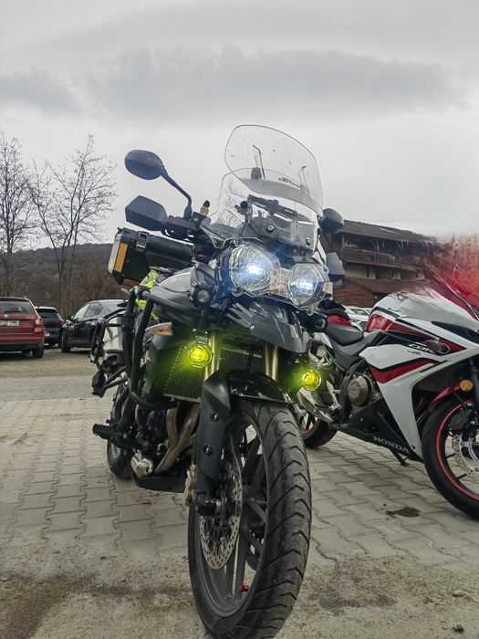 Triumph tiger 800