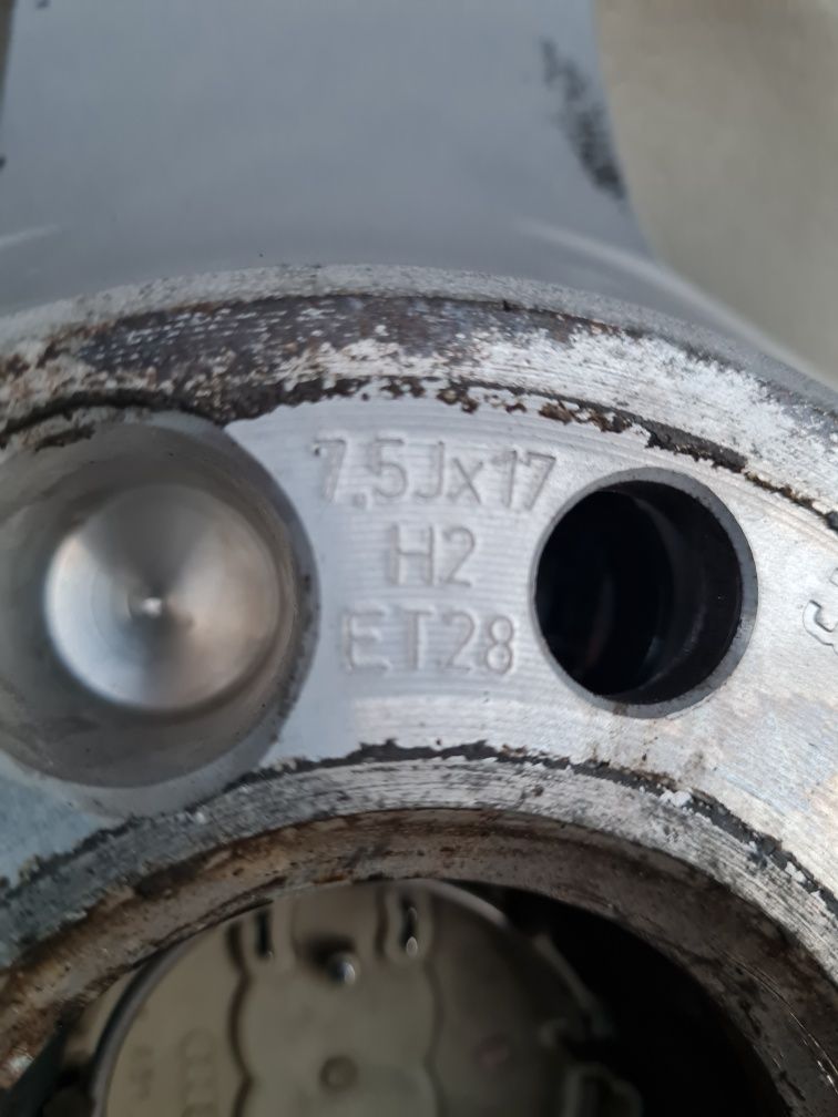 Оригинални джанти за АУДИ AUDI VW SEAT SKODA R17 5x112 ET28 7.5J