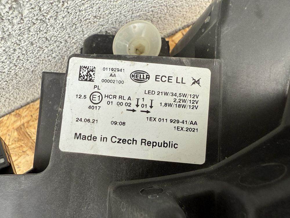 Far stanga BMW Seria1 F20 F21 LCI Facelift Full LED Hella Original