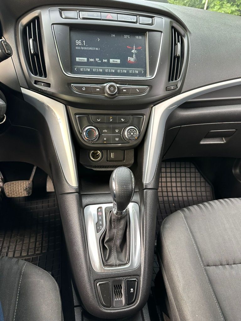 Vand zafira automat 7 locuri cu gaz