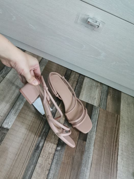 Sandale h&m mas 40