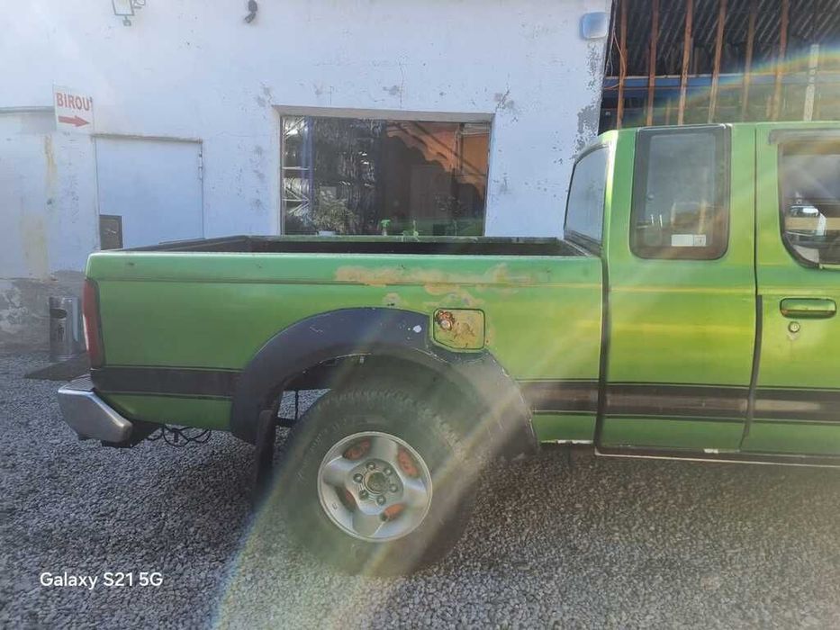 Bena Nissan Navara D22 1998 - 2004 Verde (1347)