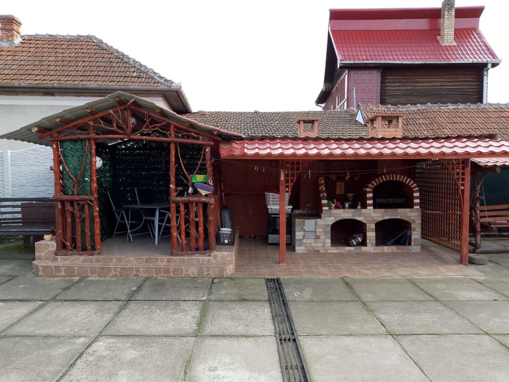 Casa de vanzare la 6 km de Hateg jud Hunedoara