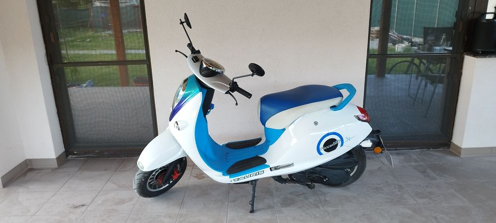 Tauris Piccadilly 125 cc, permis cat. B